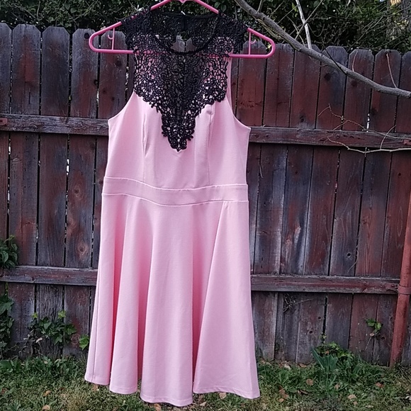 Material Girl Dresses & Skirts - 🎀Pink party dress🎀